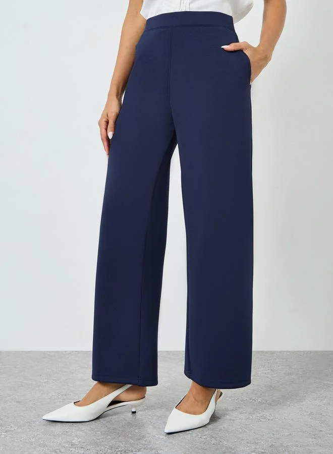 ستايلي بنطال سكوبا بقصة أرجل مستقيمة